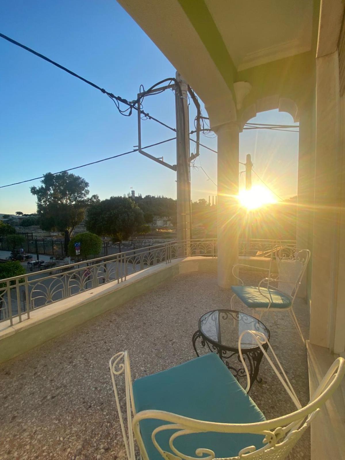 Iris Baroque Apartment Eleusis Exterior photo