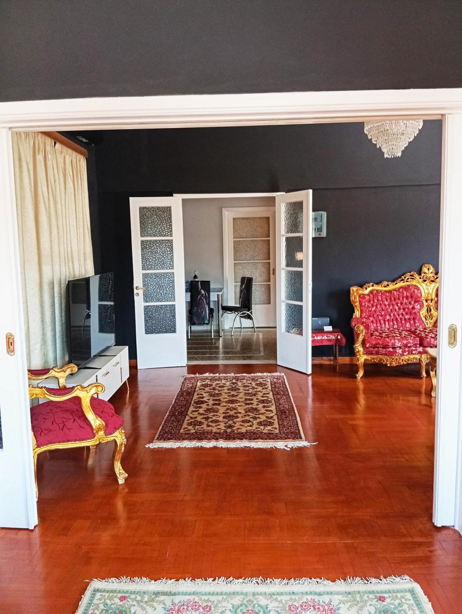 Iris Baroque Apartment Eleusis Exterior photo