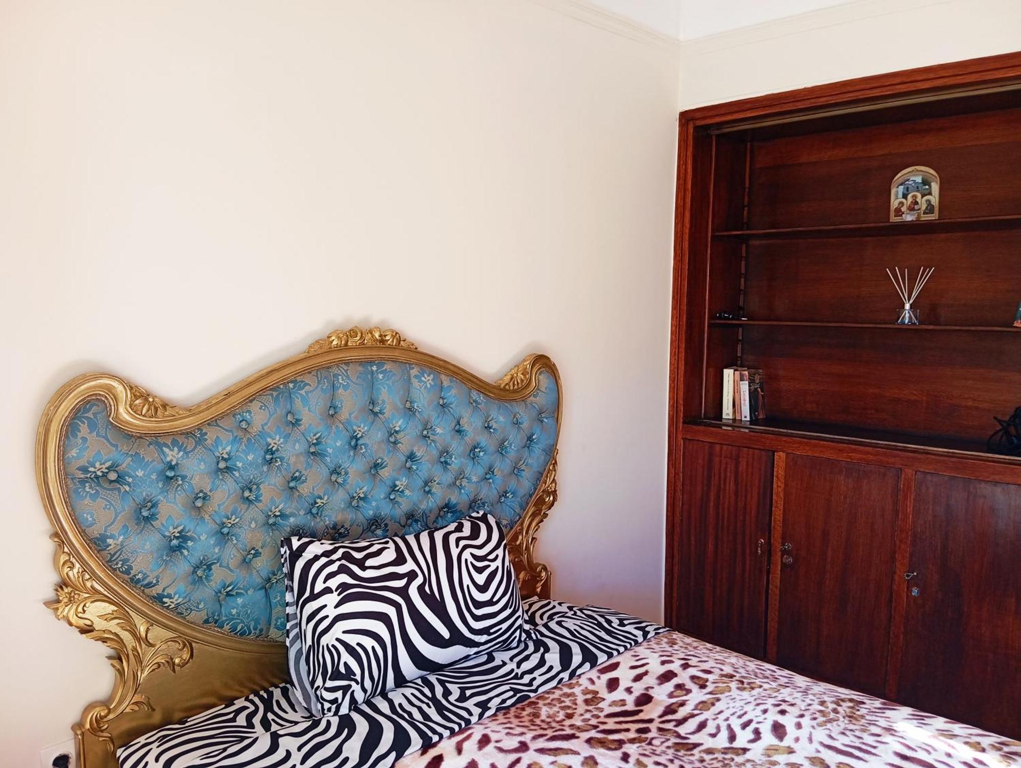 Iris Baroque Apartment Eleusis Exterior photo